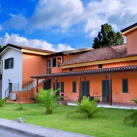 Отель La Bruca Скалея